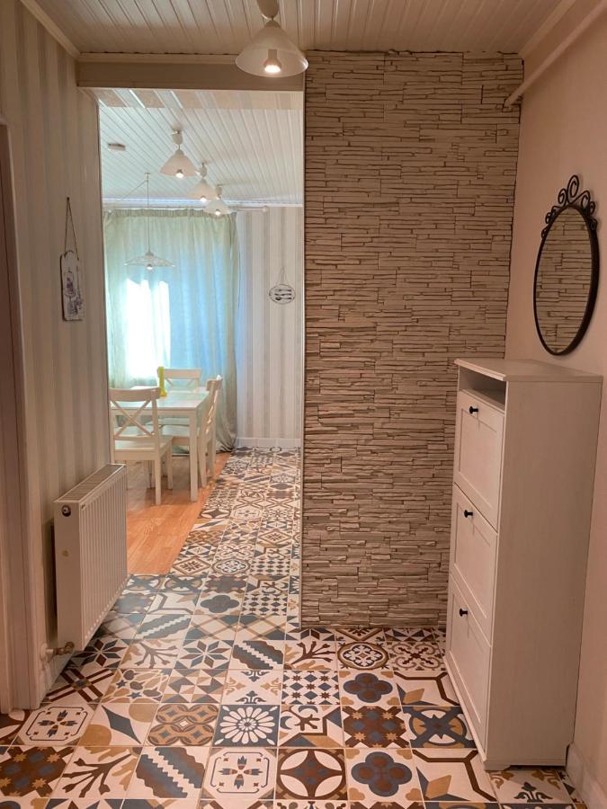 Igi White Flat With Free Private Parking Apartment